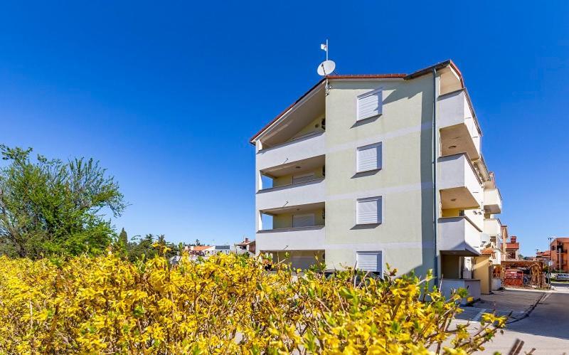 Apartment Lola ميدولين المظهر الخارجي الصورة